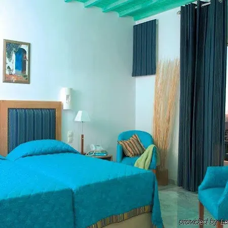 포세이돈 스위트 4* Mykonos Town